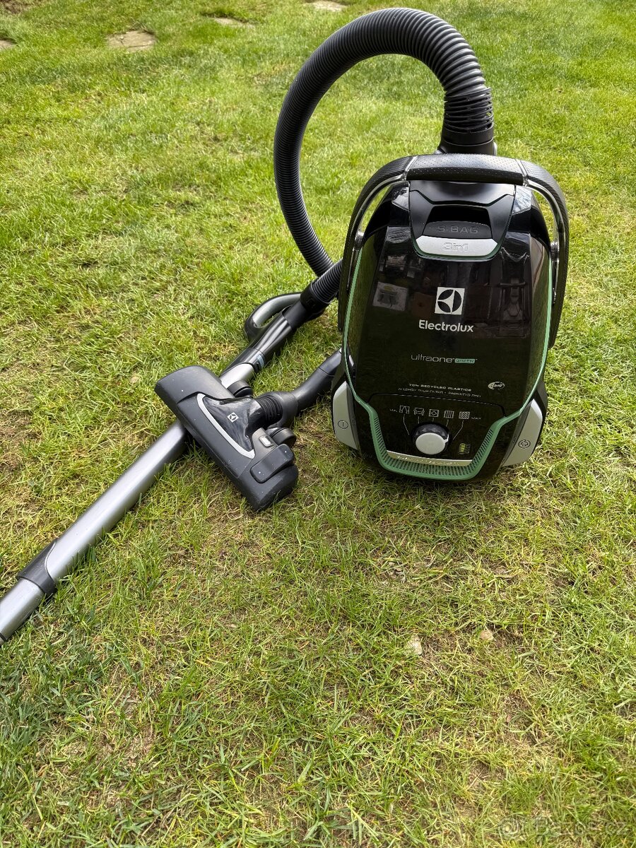 Vysavač Electrolux Ultraone Green