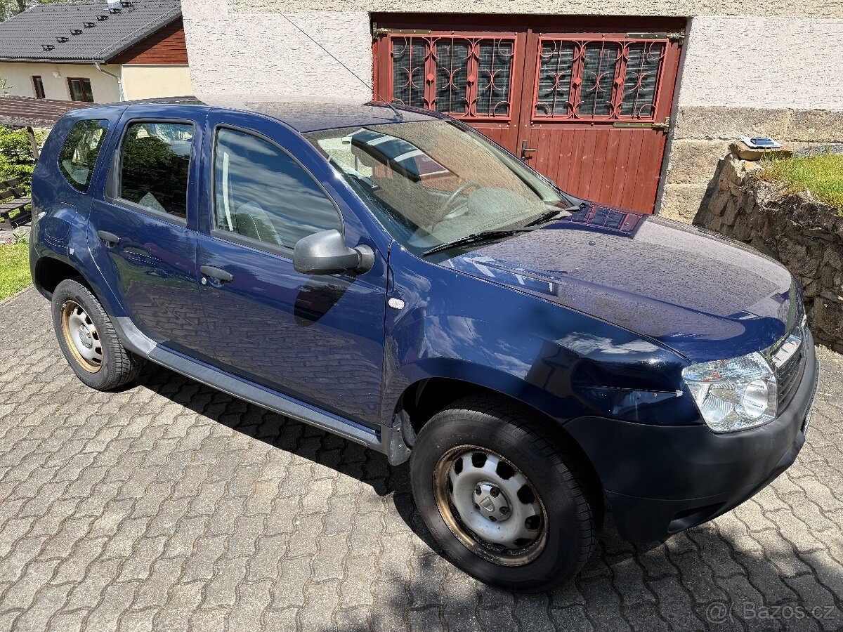 Dacia Duster 4x2, rok 2013, benzín 1.6, najeto jen 83.489 km