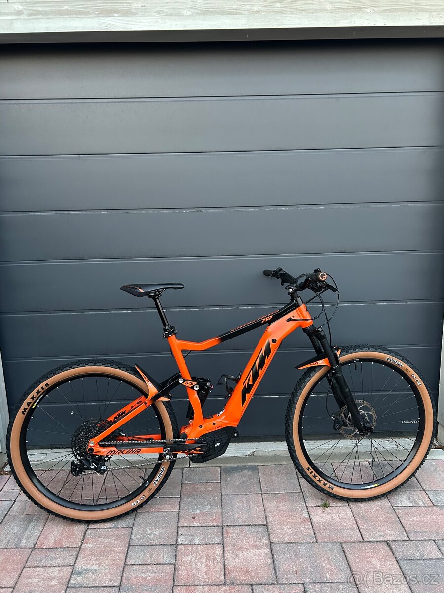 Celoodpružené elektrokolo KTM