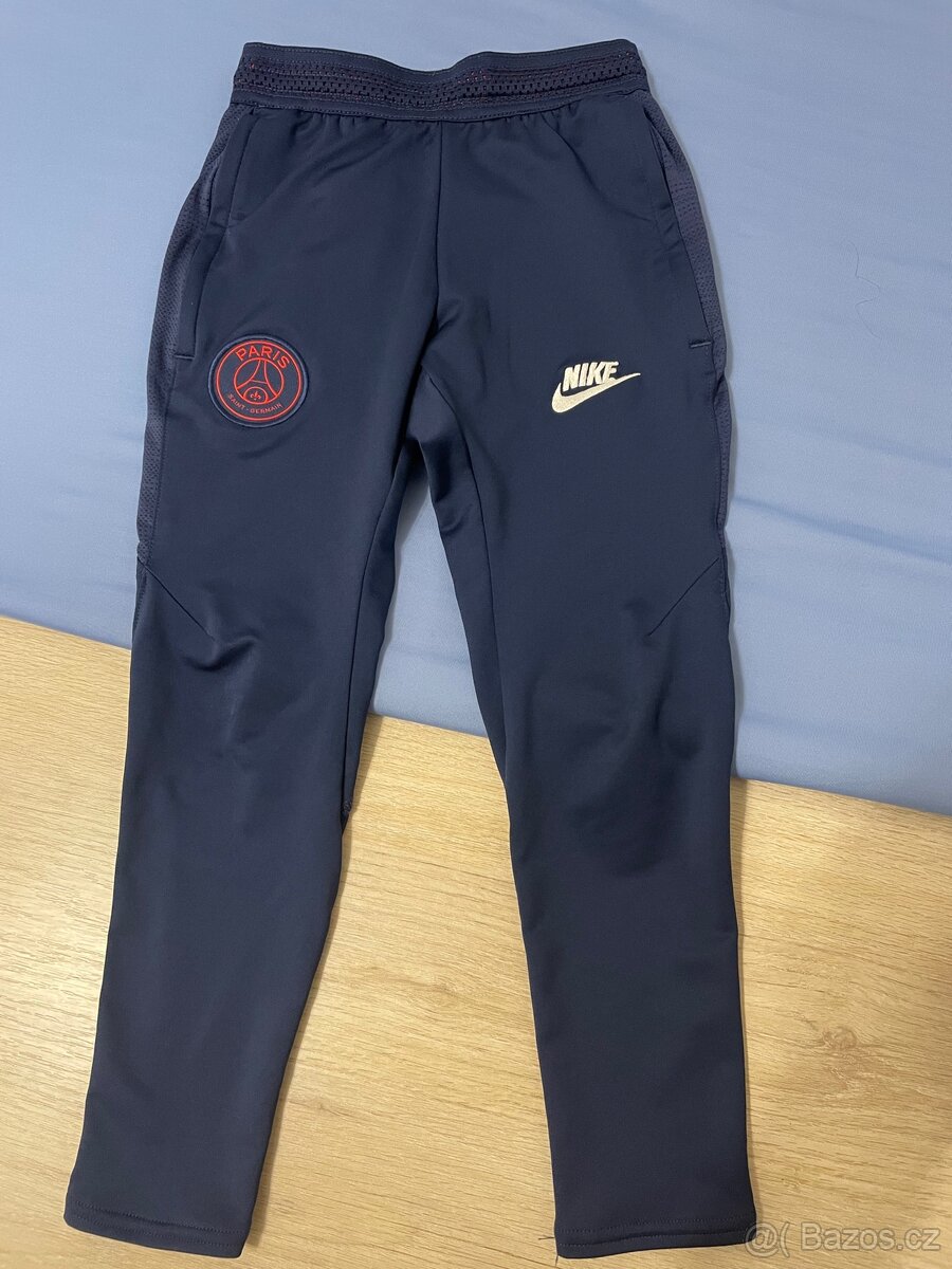 Dětské sportovní fotbalové tepláky