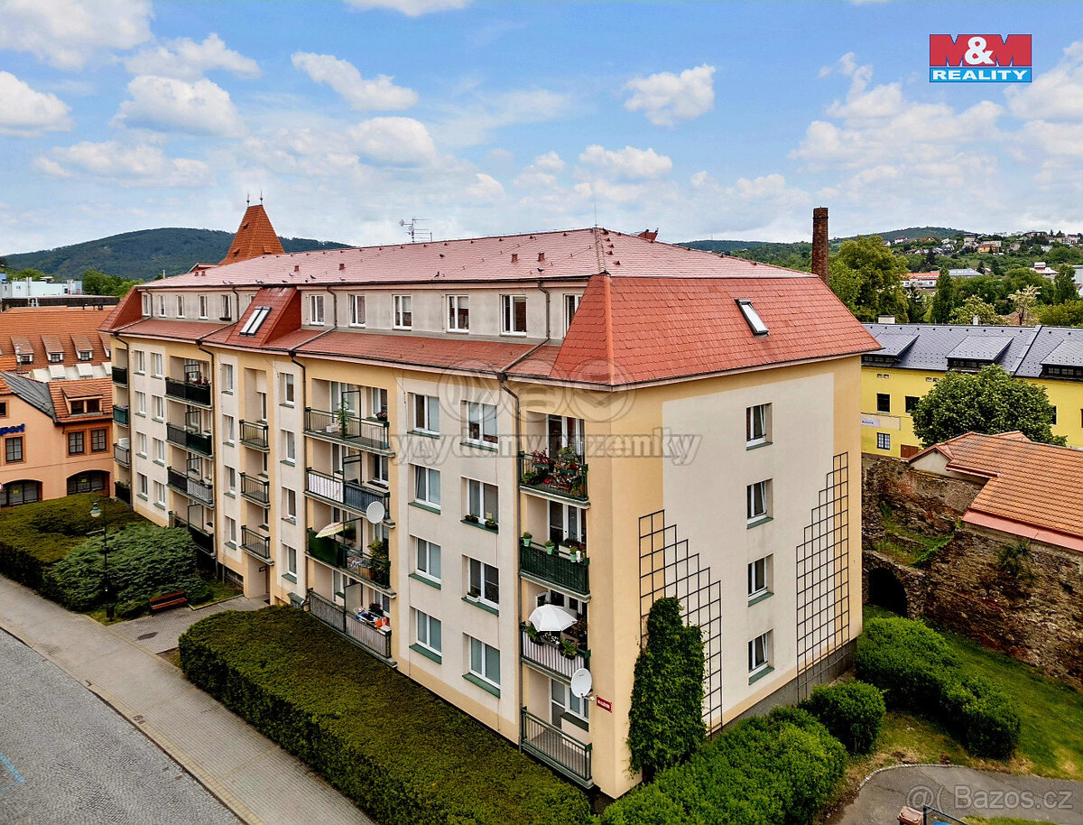Prodej bytu 2+kk, 42 m², Beroun, ul. Na Klášteře, lodžie