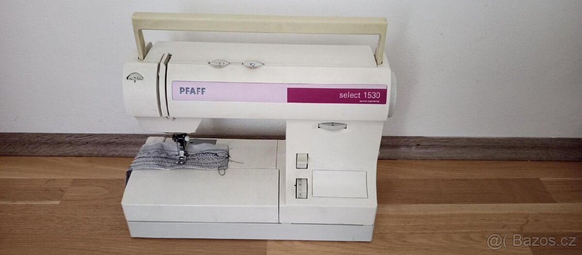 šicí stroj PFAFF select 1530
