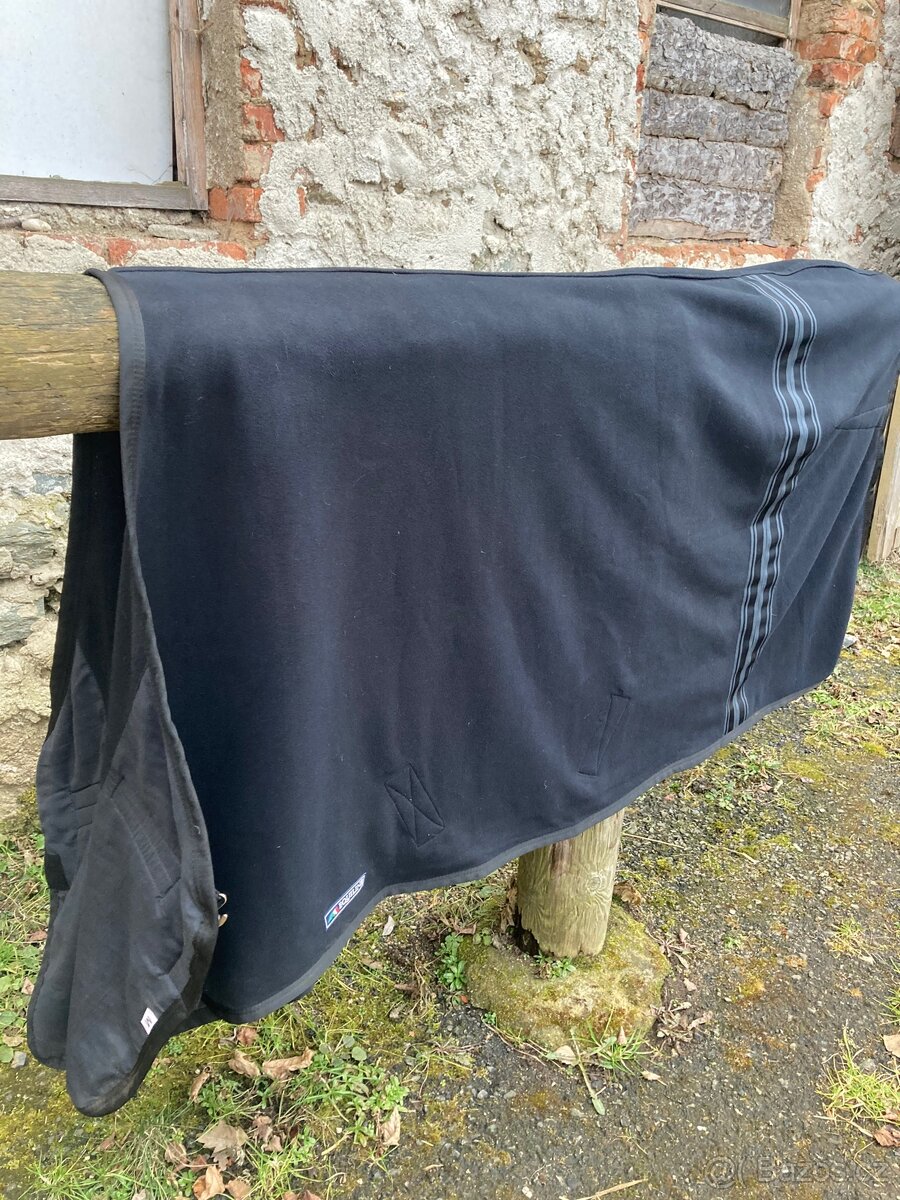Odpocovaci deka Equiline