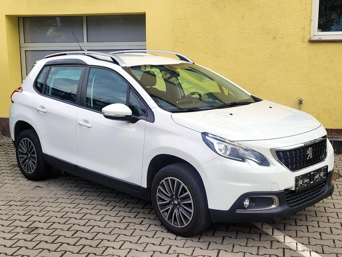 Peugeot 2008, 1,2 SERV.KNÍŽKA, MÁLO NAJETO