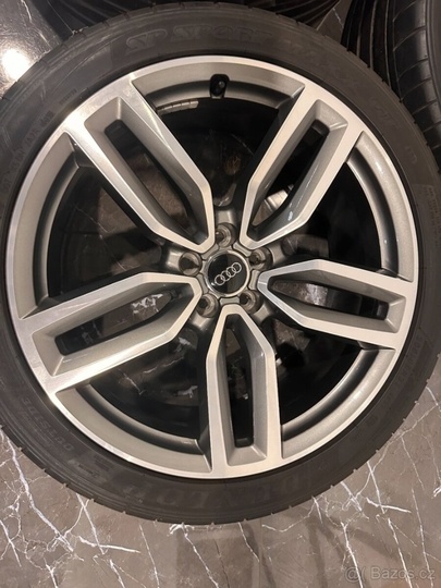 original Audi Q5 SQ5 8R r21 ET33 8R0601025AM