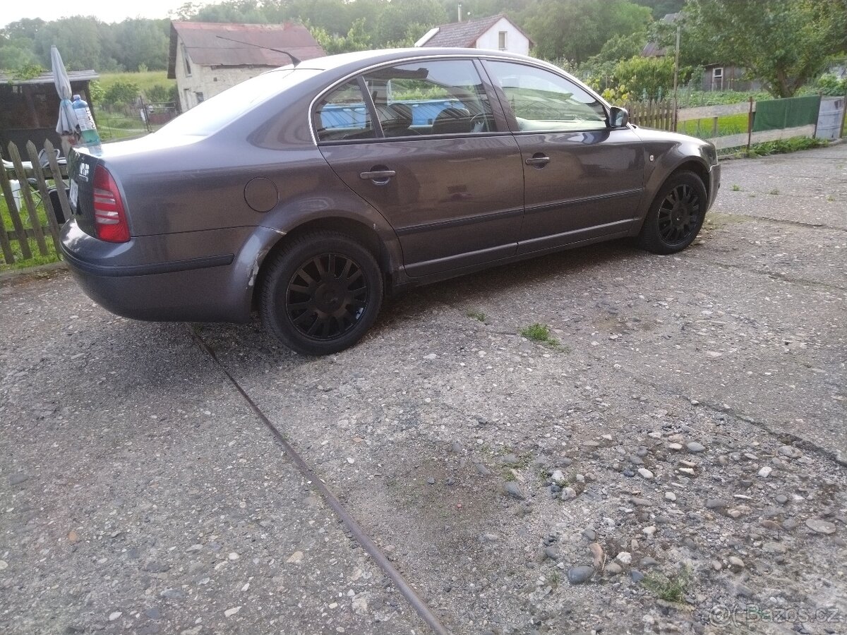 Škoda Superb