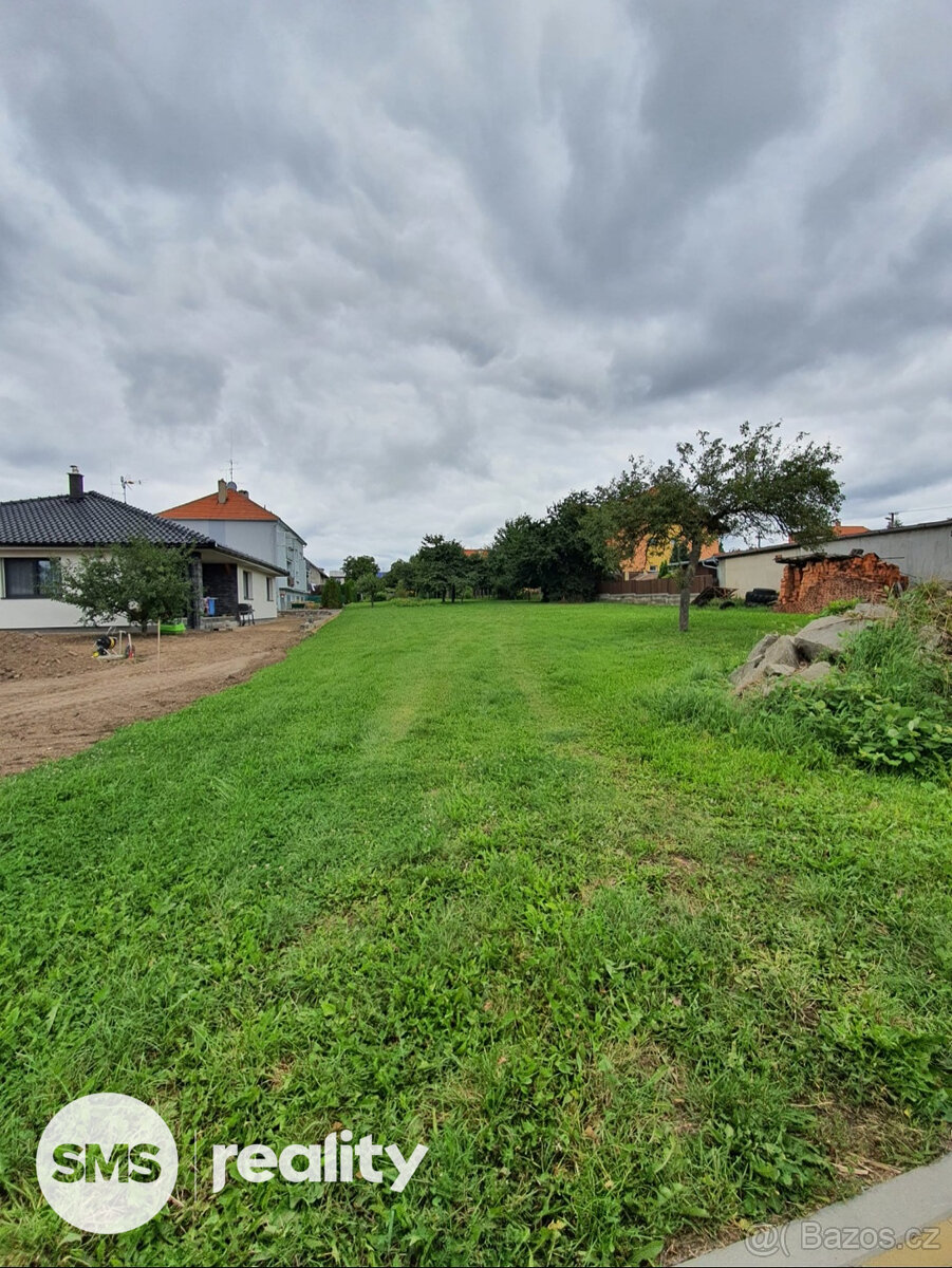 Prodej stavebního pozemku 878m2