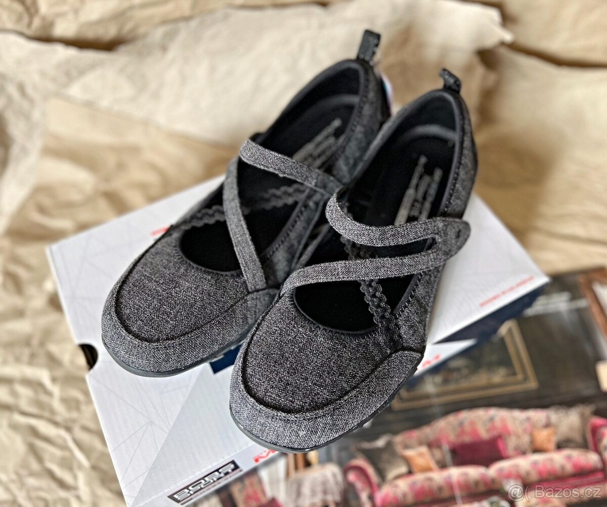 Dámské Dívčí Sportovní Boty Balerínky SKECHERS BREATHE EASY