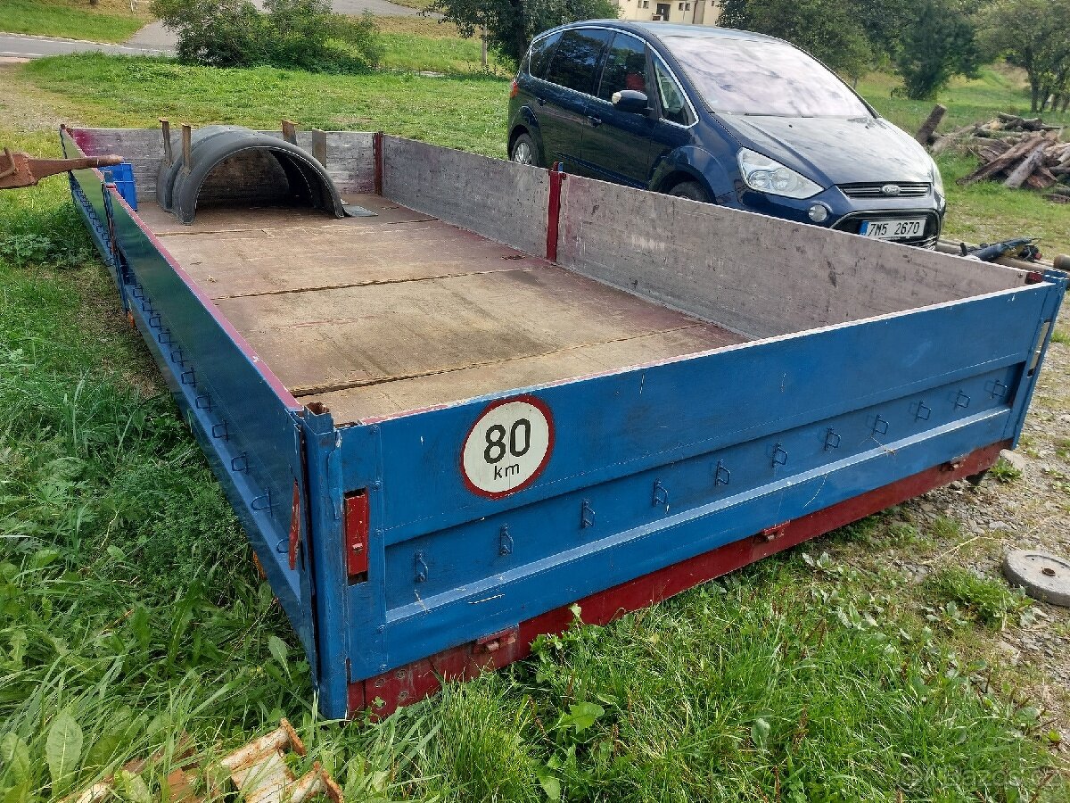 Korba Avie valník