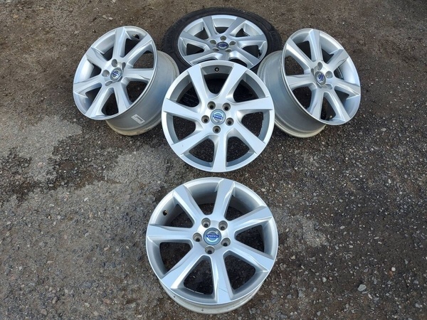 zimní 5x kolo originál Volvo S60 V60 V70 možnost