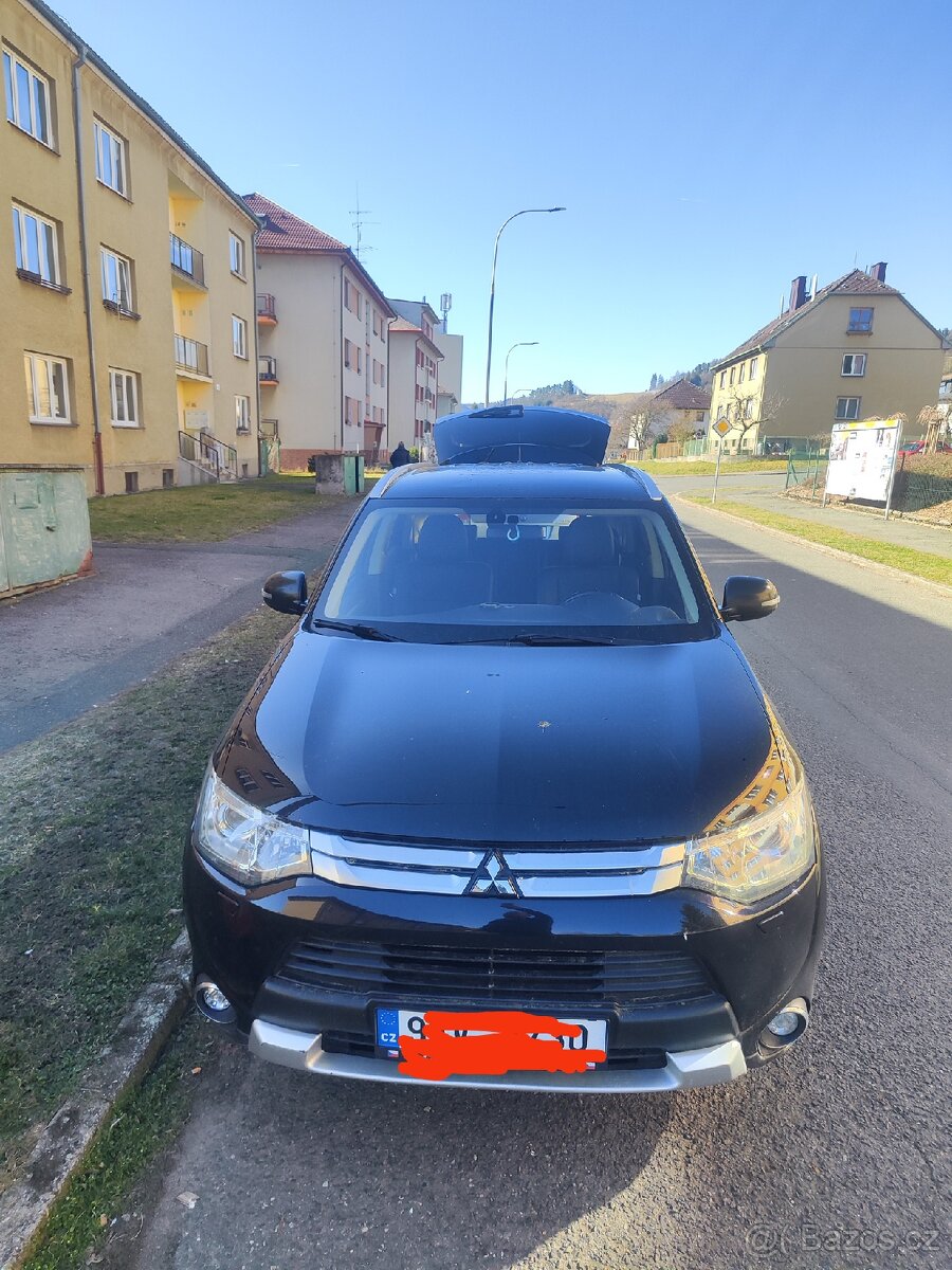 Mitsubishi outlender 3