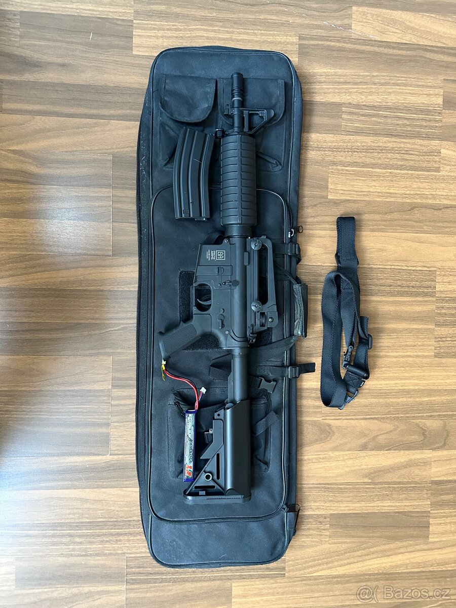 Specna Arms SA-C04 - Airsoftová zbraň včetně příslušenství