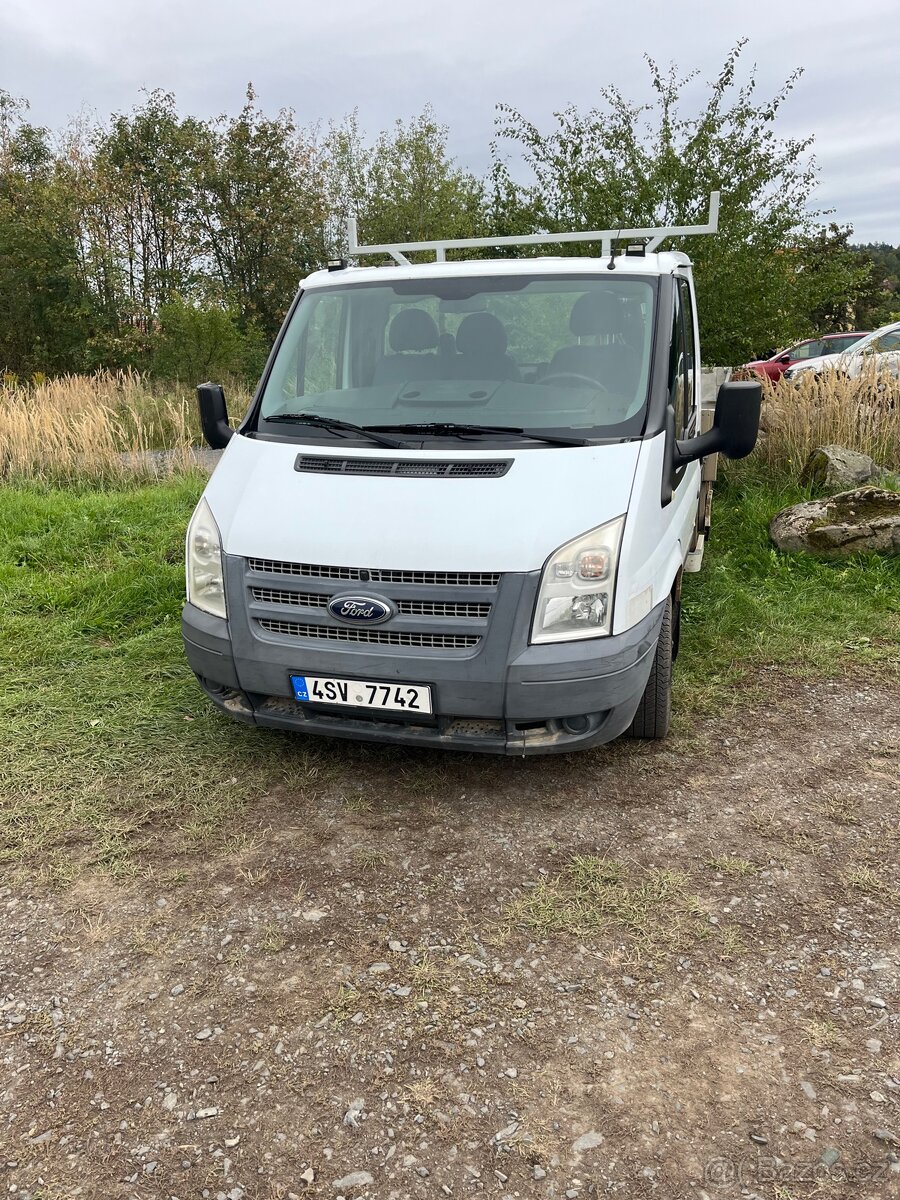 Prodám Ford Transit valník s hydraulickou rukou