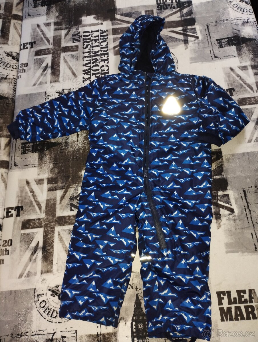 Krásná zimní kombinéza