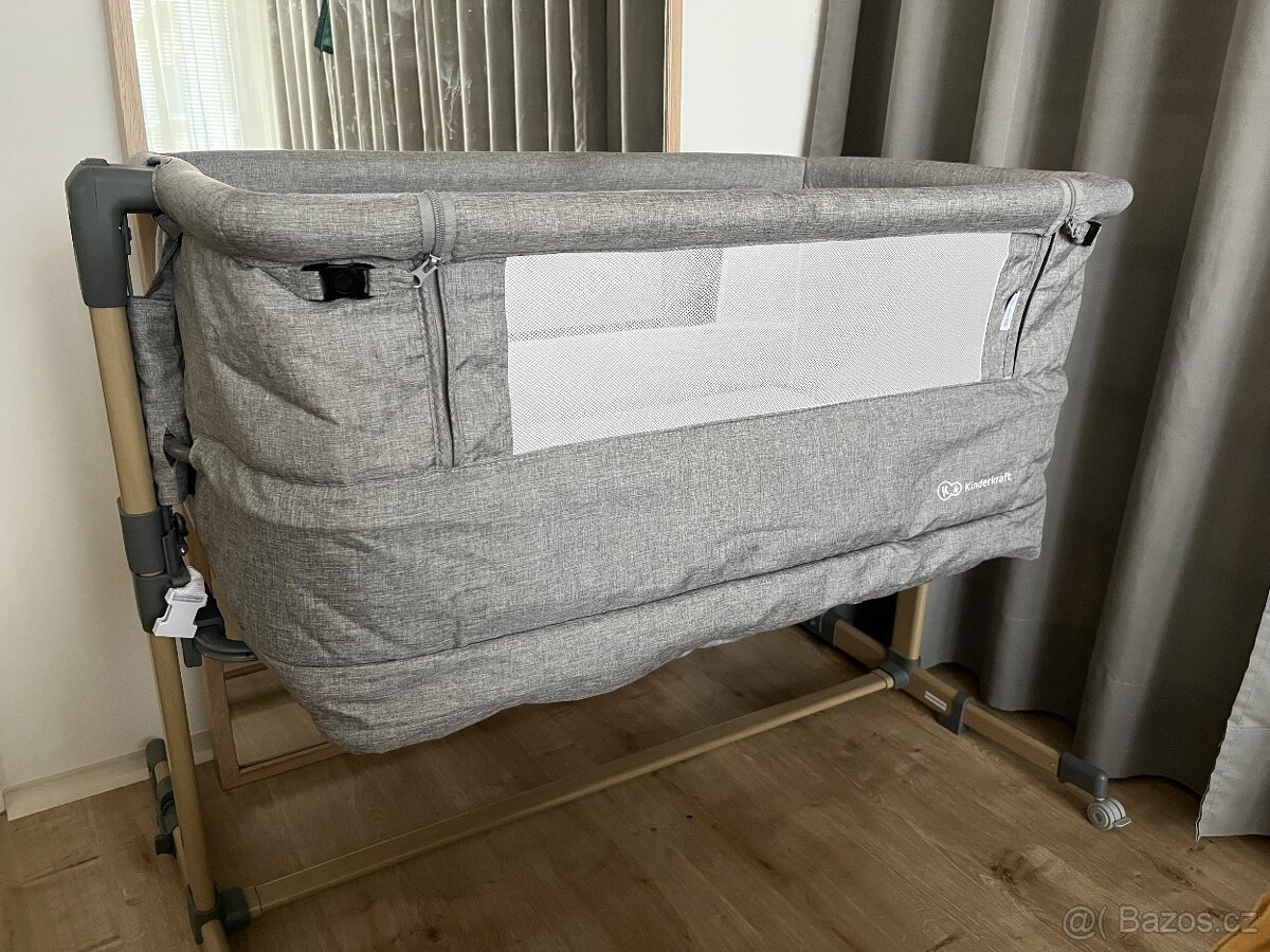 Cestovní postýlka