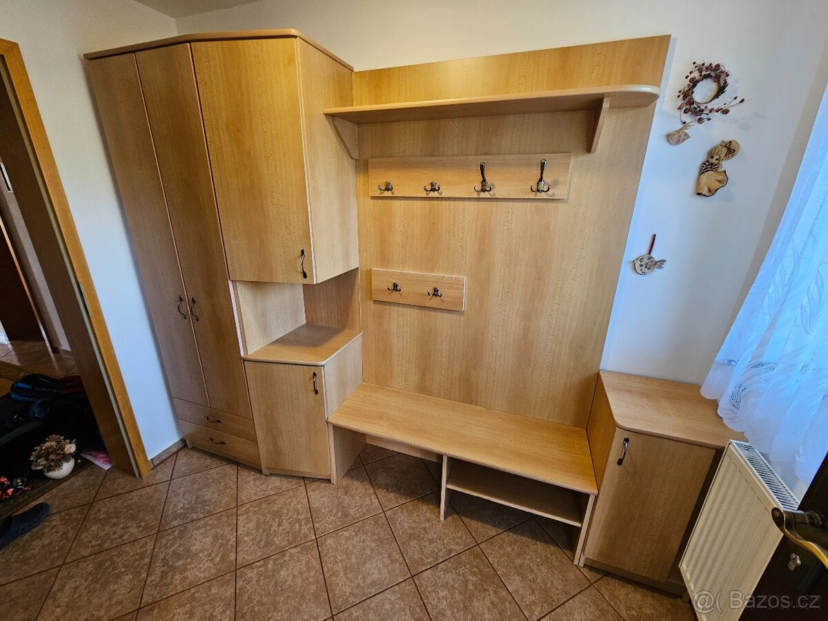 Šatna, veranda, zádveří