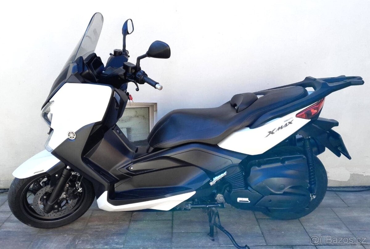 Yamaha Xmax 400, 2015, 23t.km, pěkná
