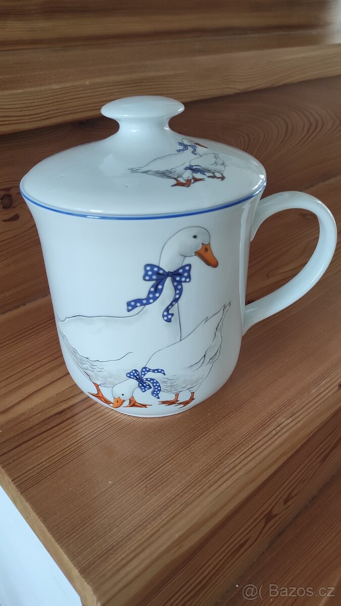 Velký hrnek vzor husy