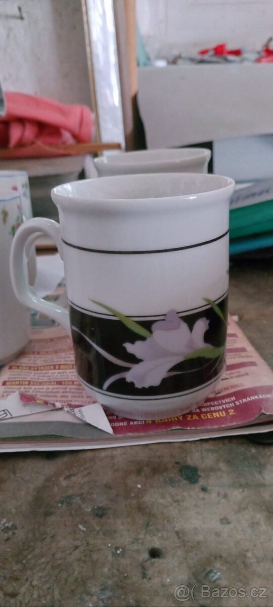 Prodám 2ks porcelánových retro hrnků