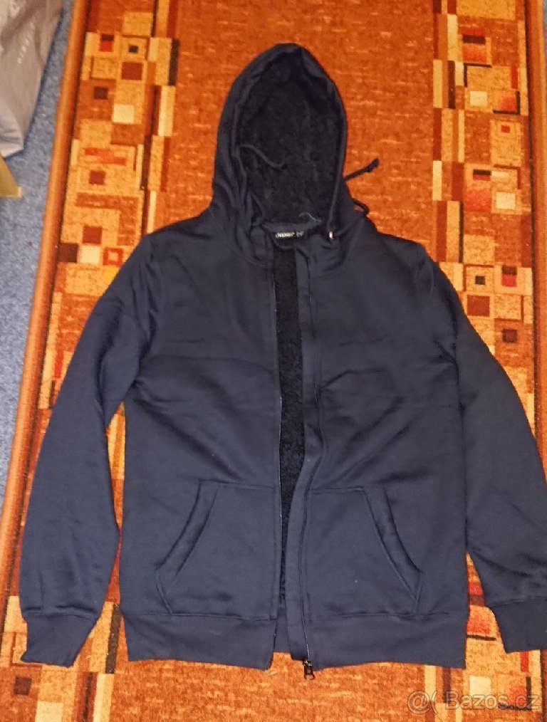 Modrá zimní bunda / mikina s kapucí vel. M 48/50