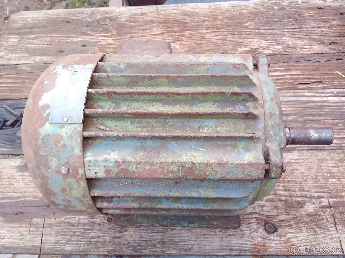 Nabízím patkový elektromotor