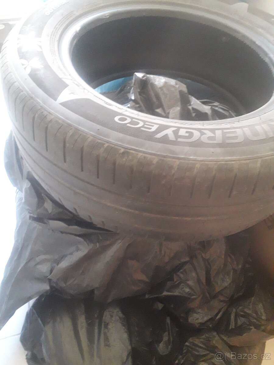 Hankook letní pneu 215/60/R16