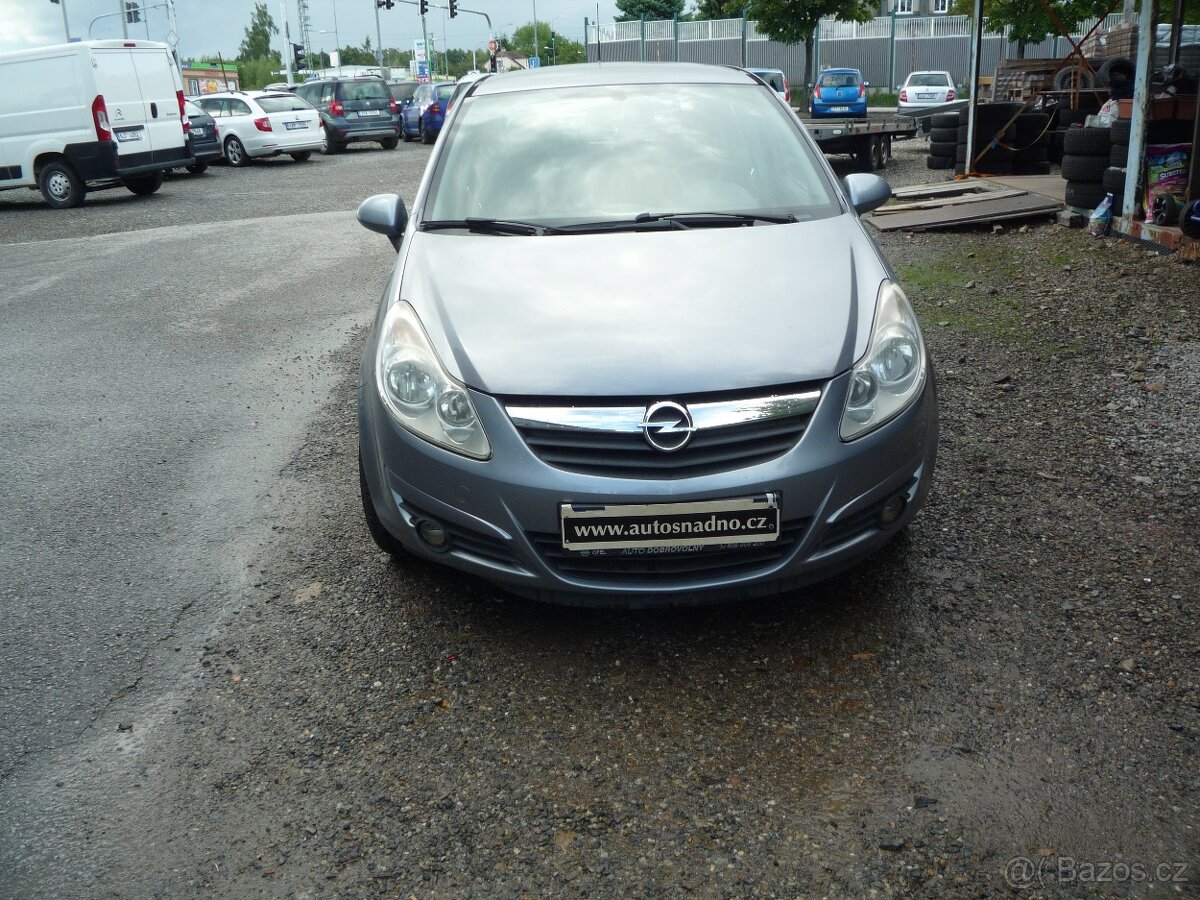 OPEL CORSA1,2 16 V / 59 KW // KLIMATIZACE //