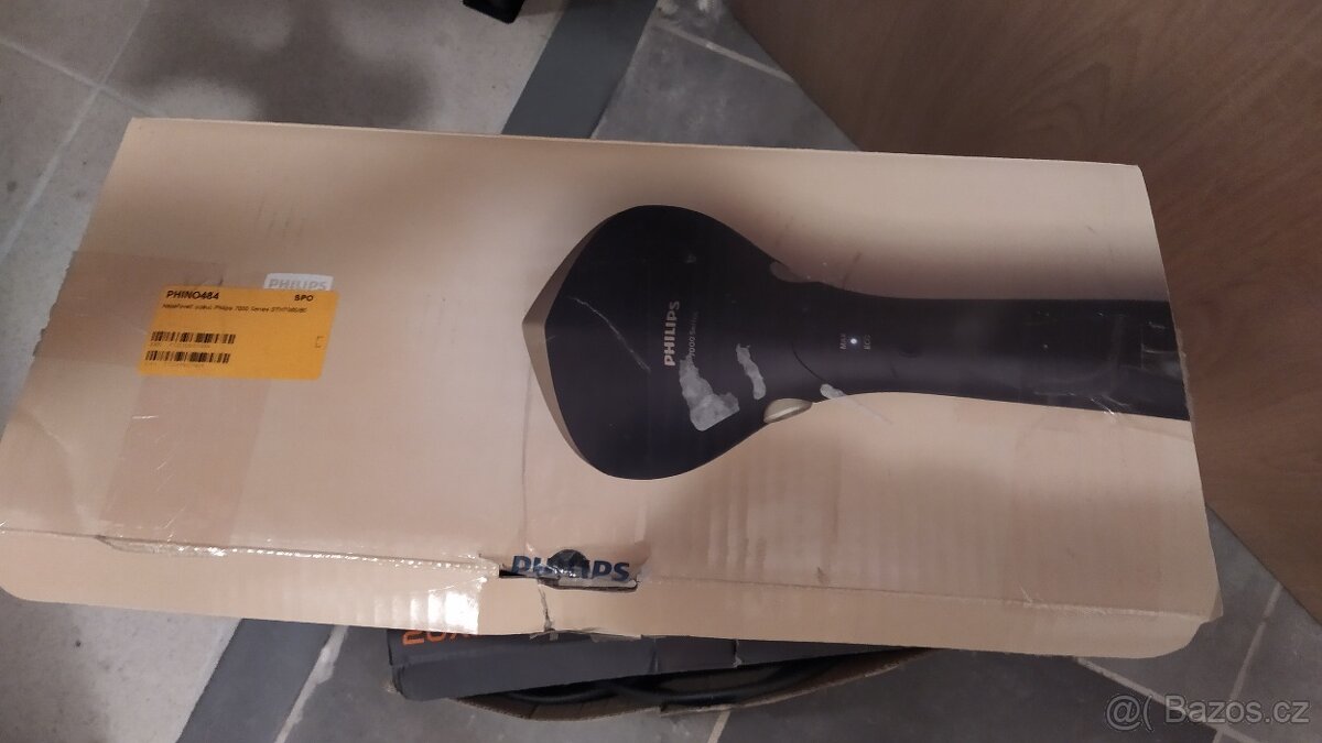 Napařovací žehlička Philips 7000