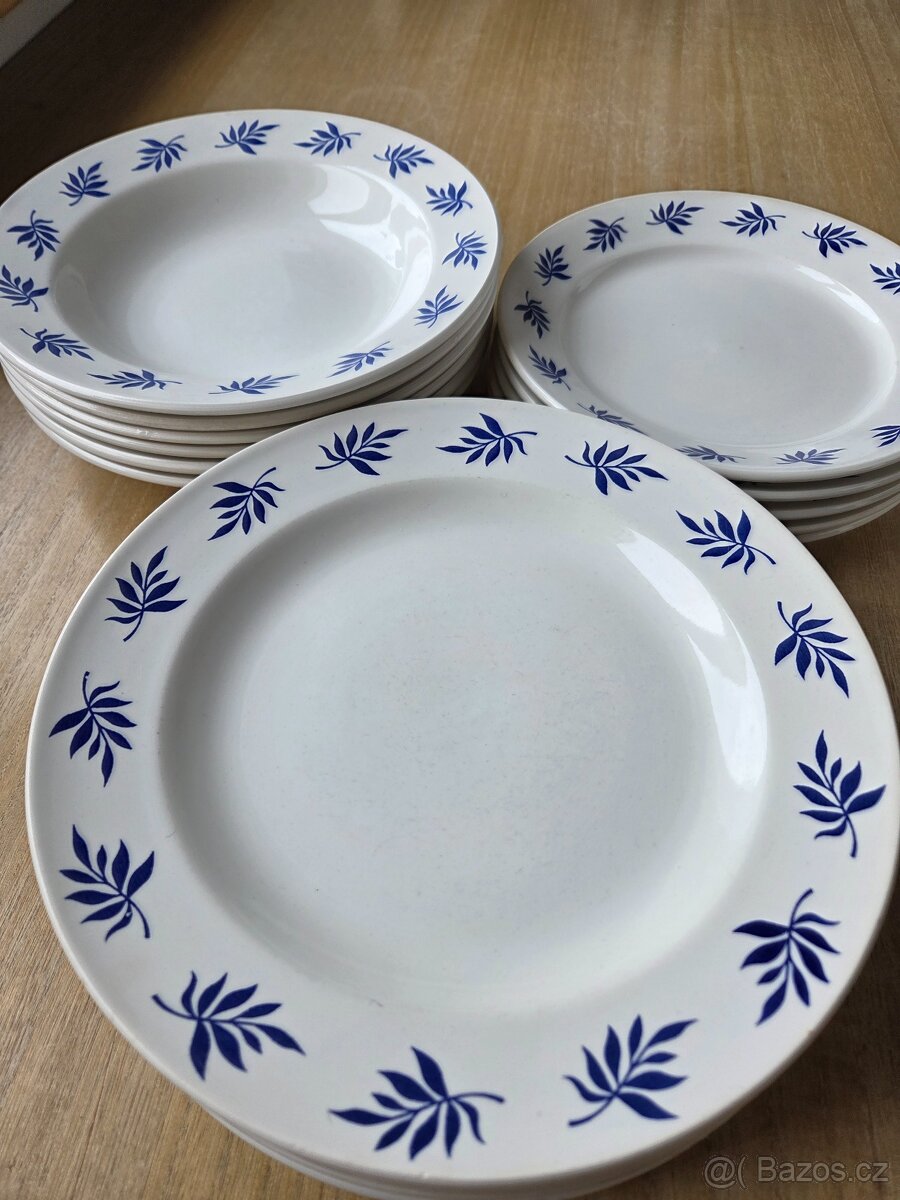 Sada talířů