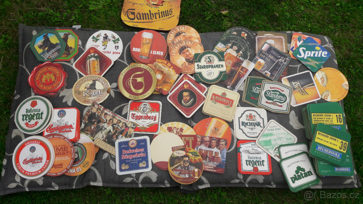 Sbírka pivních tácků okolo roku 2000