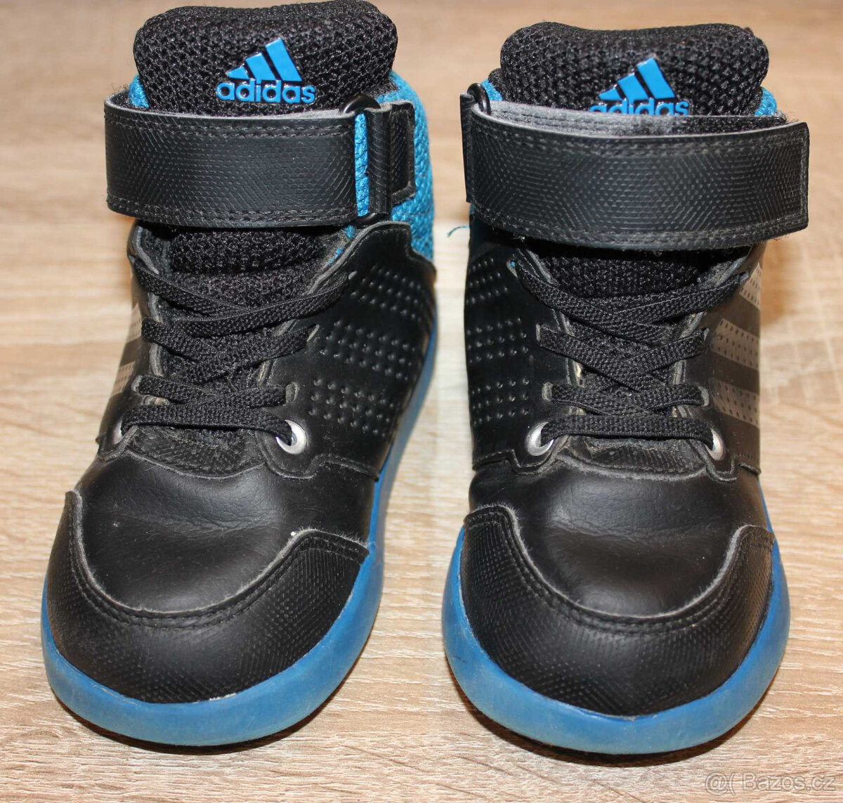 Zánovní chlapecké boty Adidas vel. 22 vysoké a nízké