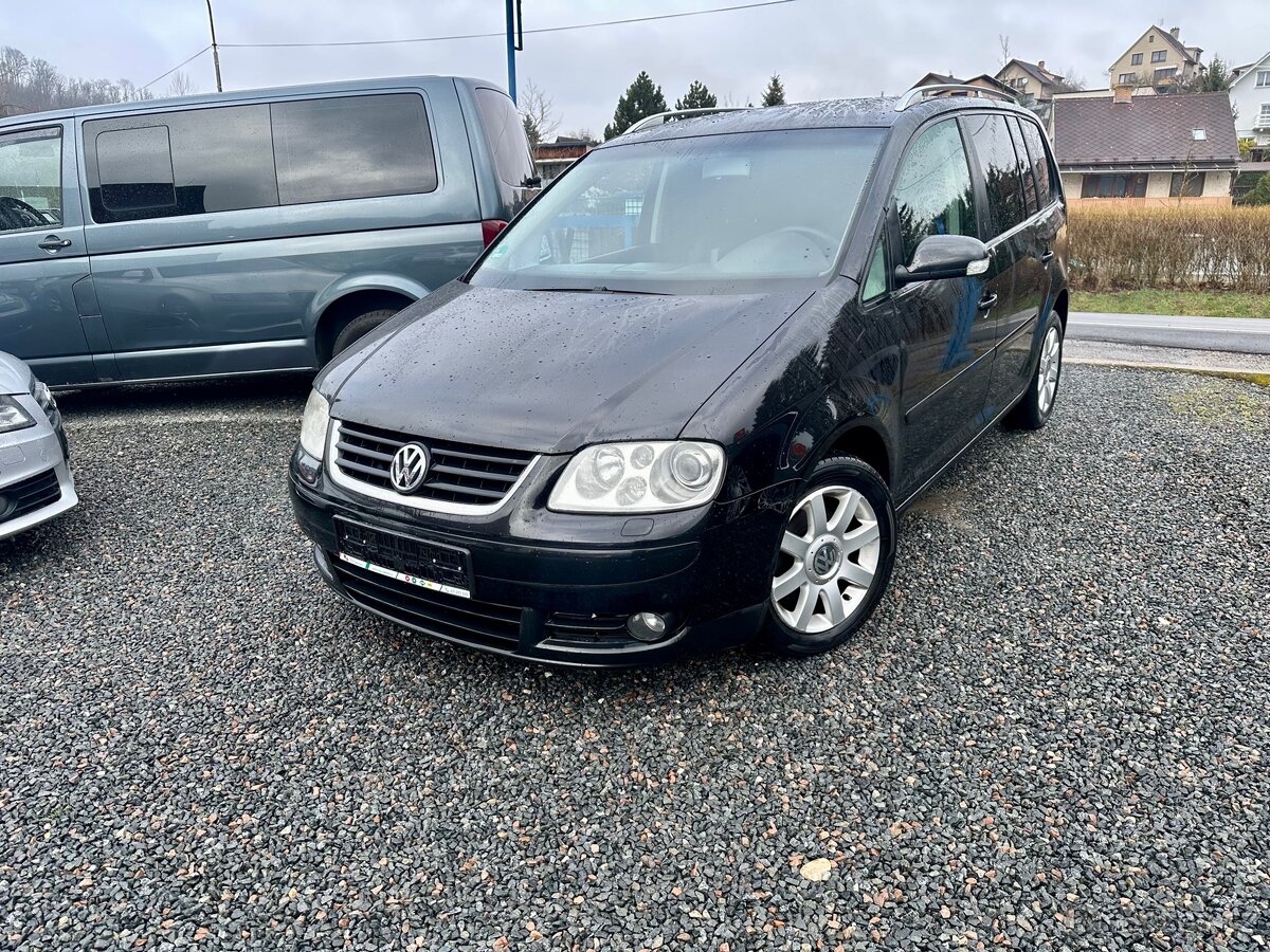Vw Touran 2.0tdi DSG Bez koroze Tažné