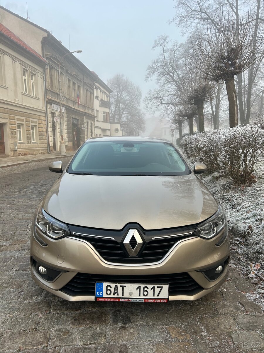 Renault Megan benzin 1.6 výkon: 84 kw manuální převodovka