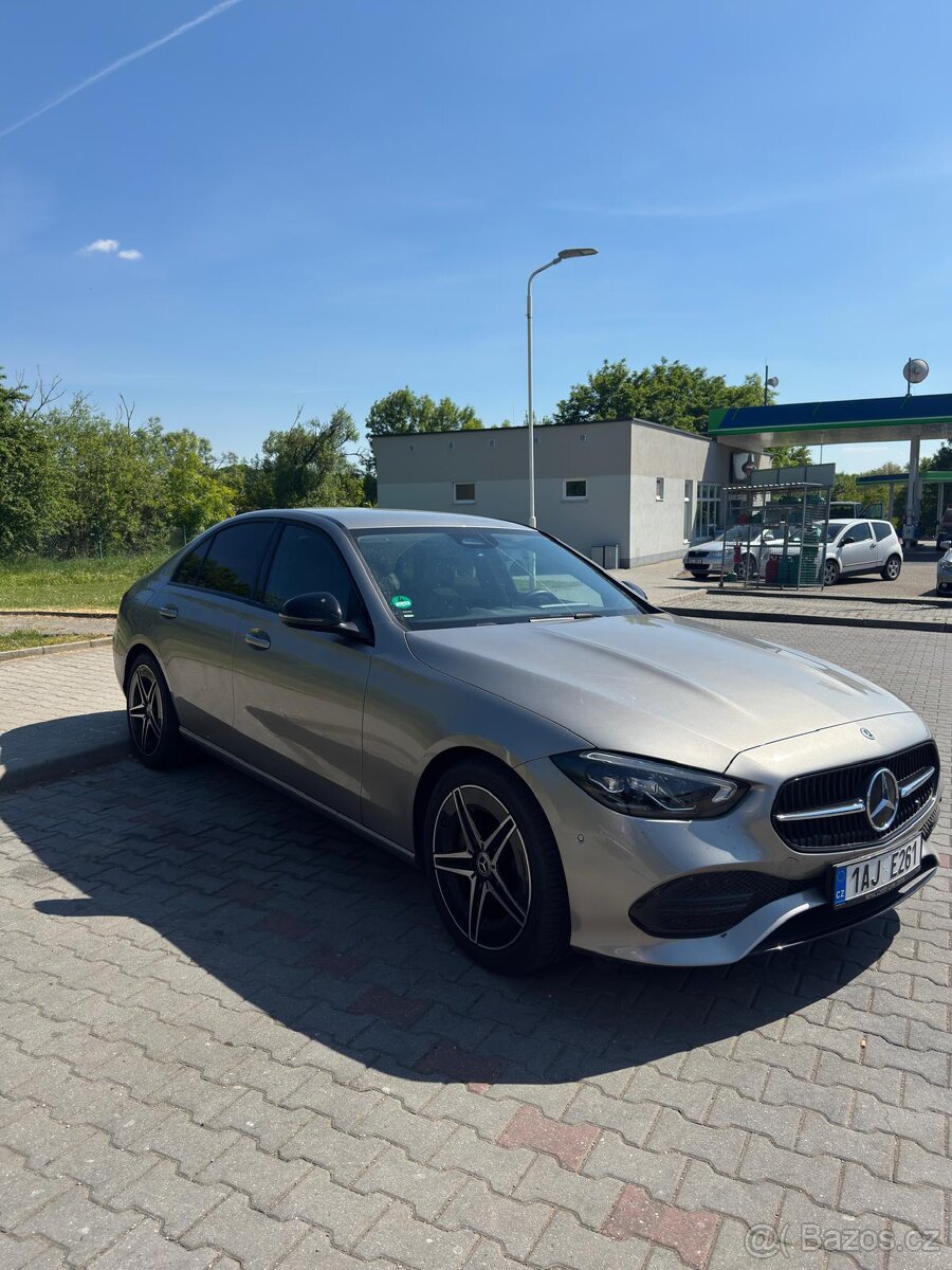 Prodám Mercedes-Benz C300 (2022