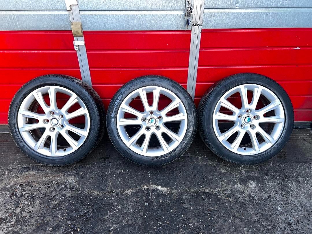 ALU kolo Škoda 1x ZENITH 17" 7J ET54 pneu 225/45/R17