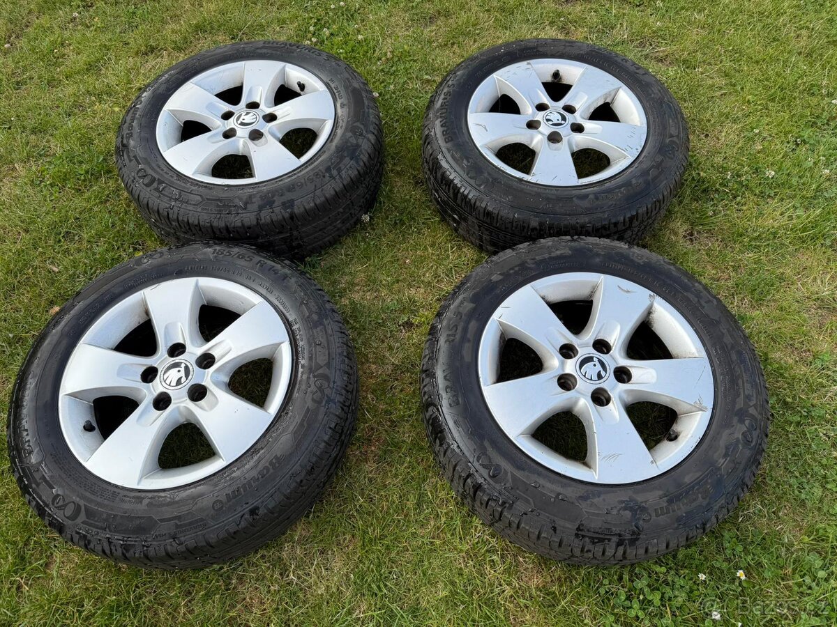 Alu kola s pneu R14 Škoda