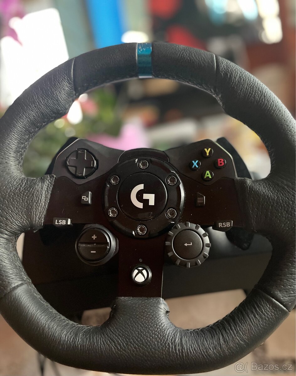 Logitech G923 + pedály + řadicí páka – TOP stav