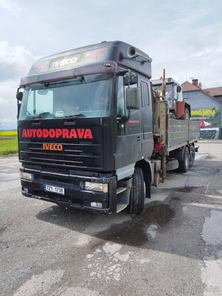 Iveco - valník s hydraulickou rukou