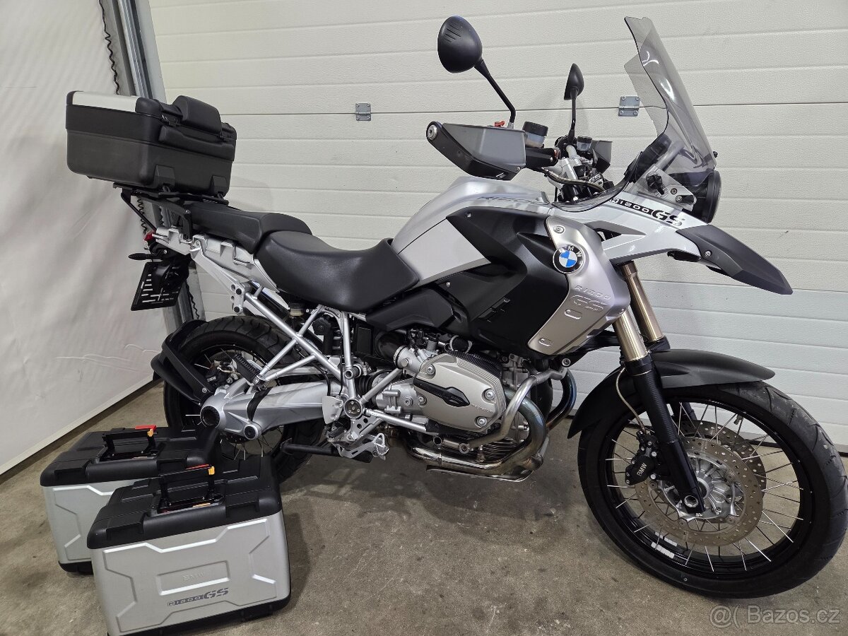 BMW R 1200 GS - drátěná kola, kufry