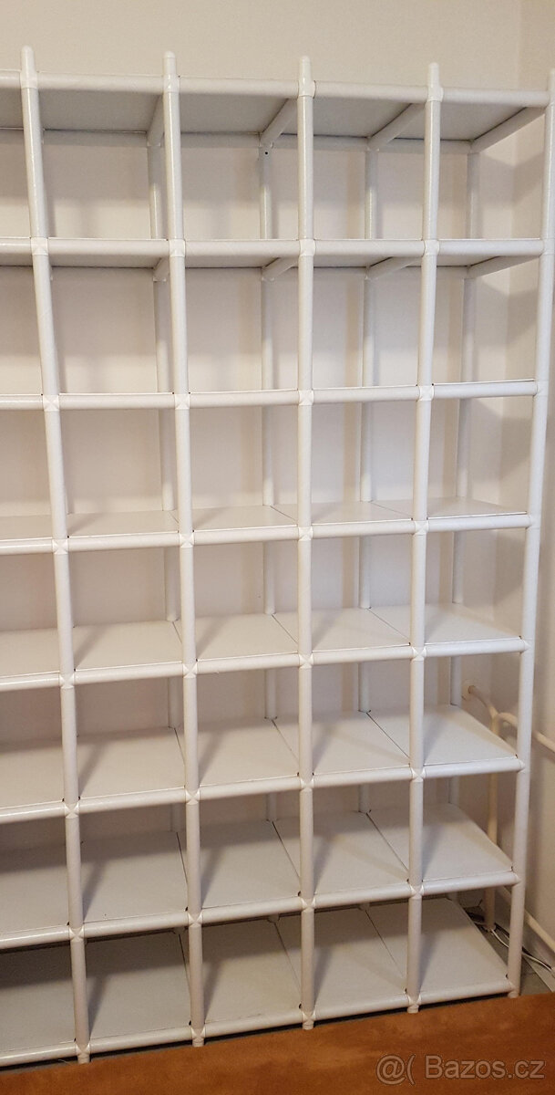 regál trubicový pro 96 krabic