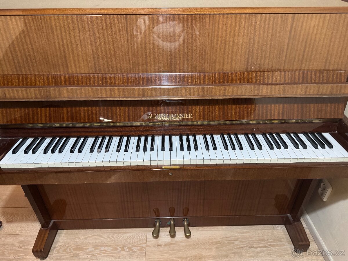 Piano August Förster