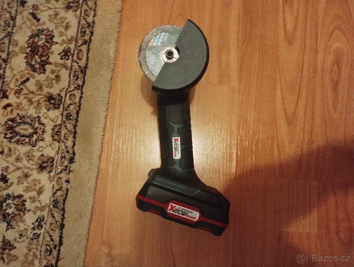 Úhlová bruska parkside