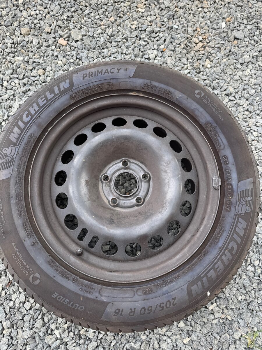 Plechová zimní kola 205/60 r16