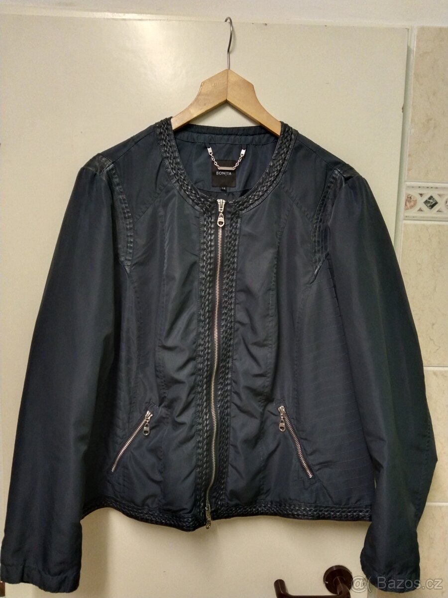 Bonita podzimní dámská modrá bunda.Velikost spíš 46.