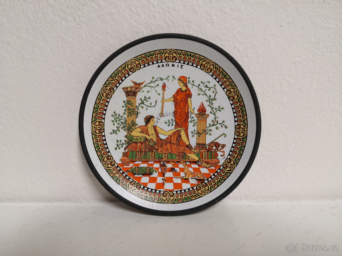 Nastenny ručne maľovaný keramický tanier vyrobený v Grecku