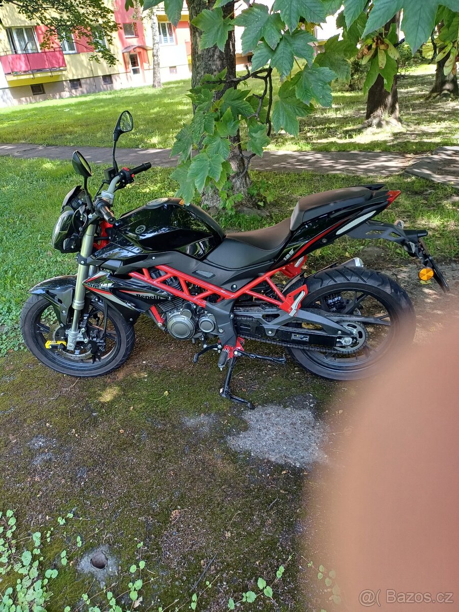 Benelli 125 bn