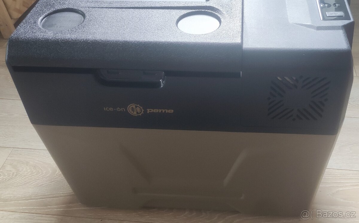 NOVA kompresorová auto lednička 39L -20C-20C 240/12/24V