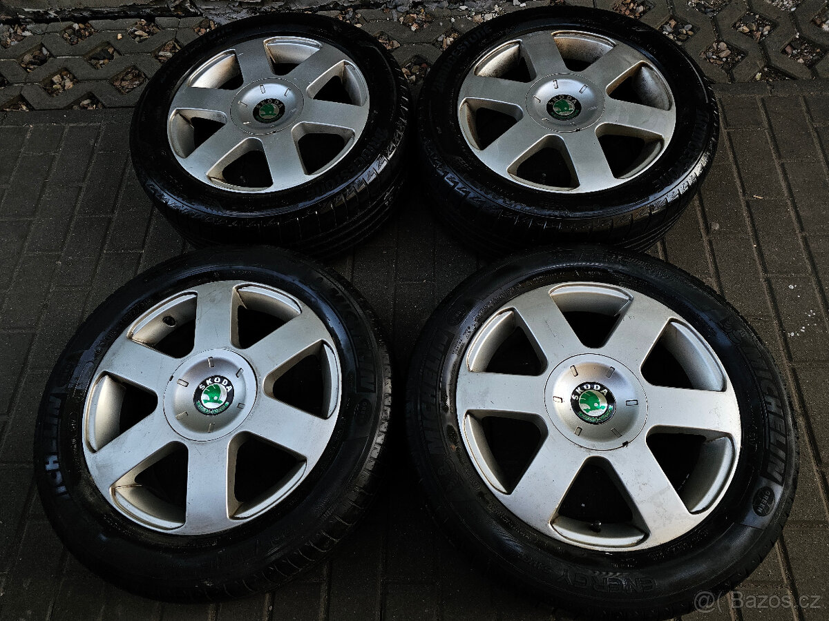 ALU letní kola VEGA orig Škoda 5x112 Octavia II R16