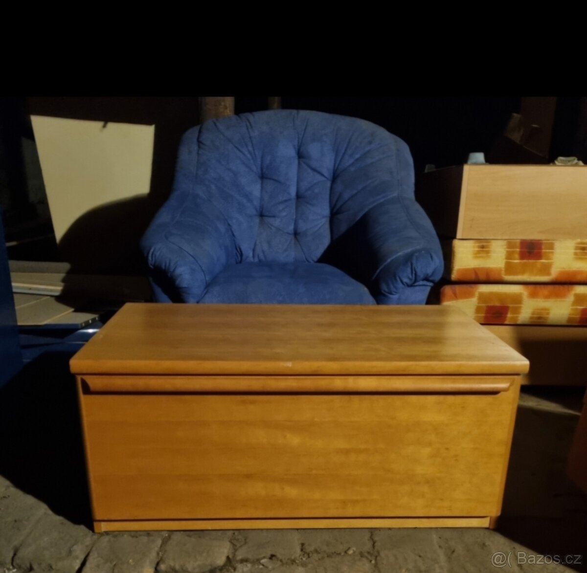 Stolek se šuplíkem