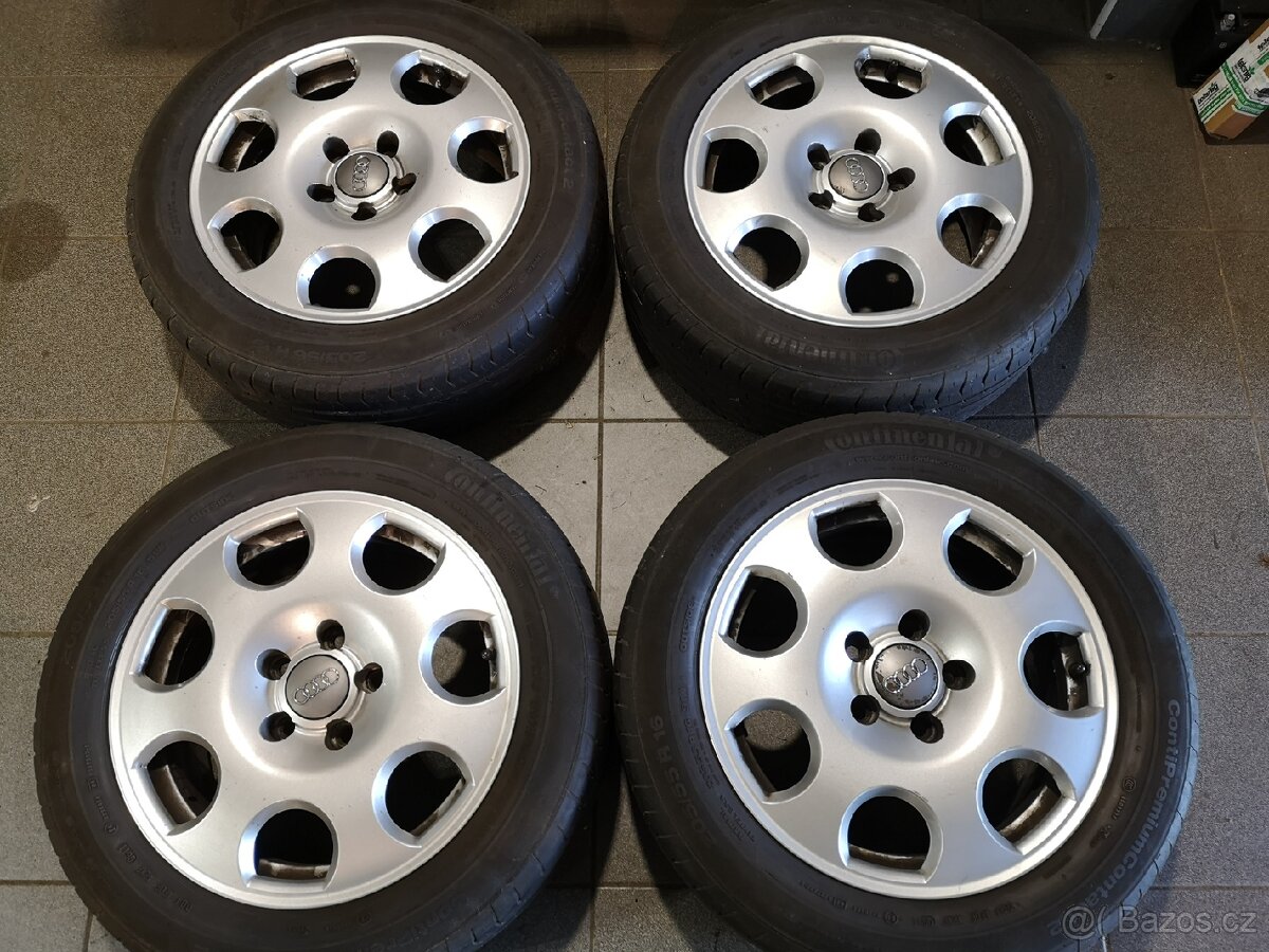 Audi A4, A6 alu + letní 205/55/16.